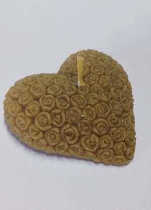 Vela con forma de corazón
